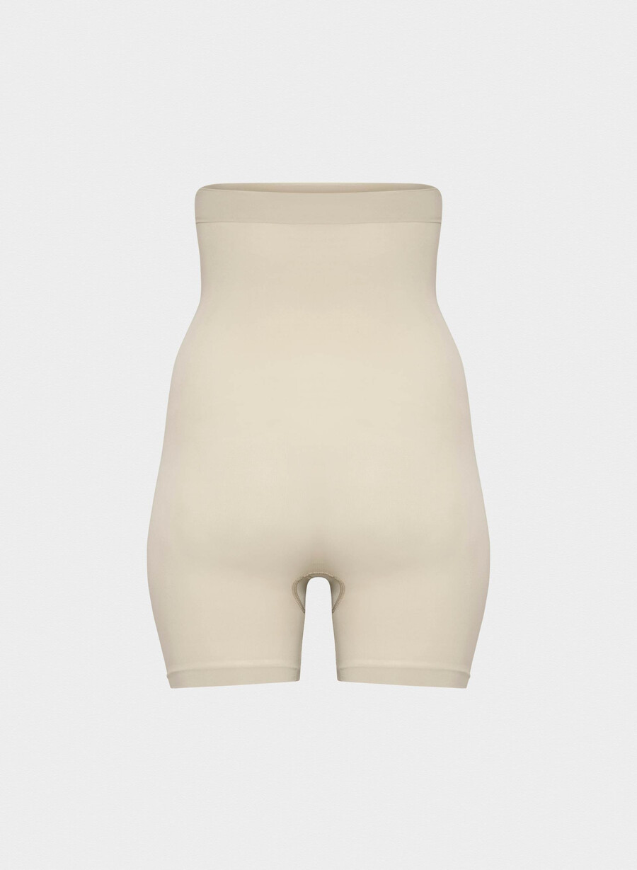 shapeenhance シームレスショートパンツ サンド