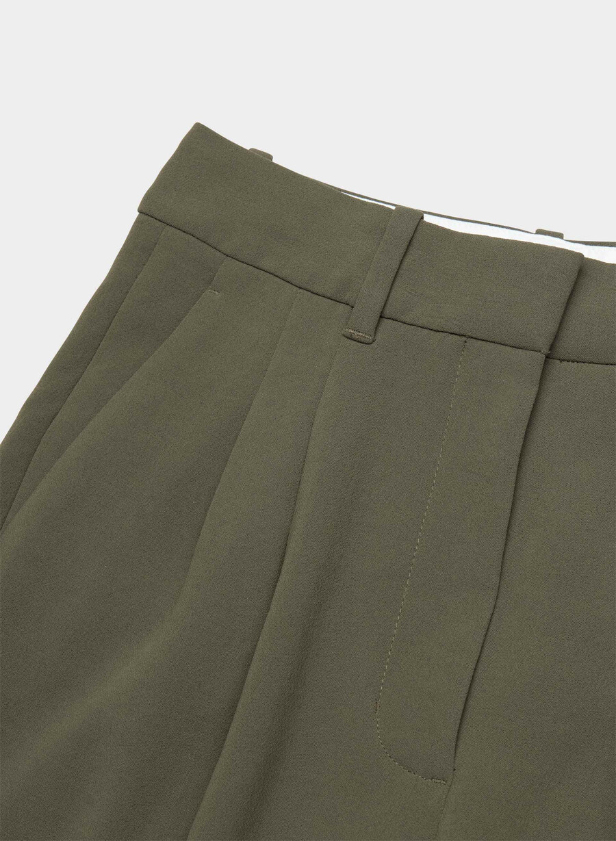 エフォートレスパンツ カーブフィット - クレペット ダークオリーブ