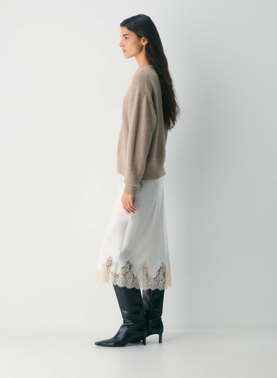 エッセンシャル カシミア リラックス vネック セーター アンダイド hthr nmd トープ
