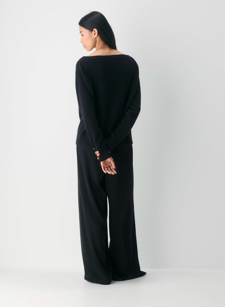 エッセンシャル カシミア ニュアンス セーター ブラック